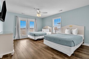 8 bedrooms, iron/ironing board, travel cot, free WiFi - Cayman Villas Unit C-1 (North Myrtle Beach)
