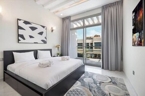 4 bedrooms, iron/ironing board, WiFi, bed sheets - Spacious 4BR Villa in Al Furjan, Private Garden ,Ideal for Families & Long Stays (Dubai)