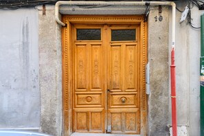 Exterior detail - M (OLM102BA) Spacious and bright apartment for 2 bedrooms (Madrid)