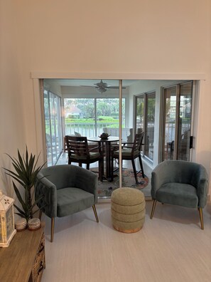 Imagen sin descripción, 2 de 33, botón