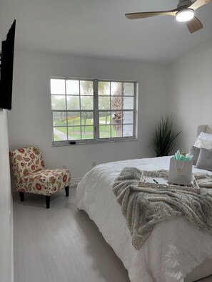 Imagen sin descripción, 3 de 33, botón