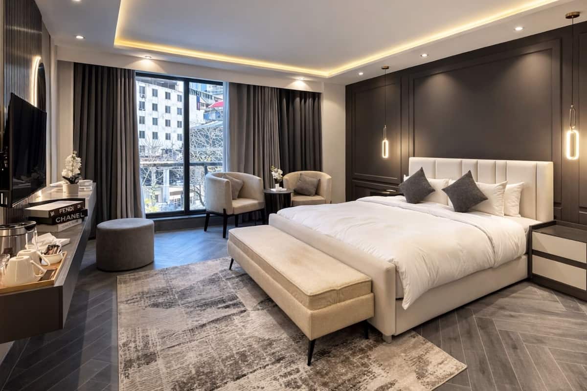 Quarto casal luxo, sacada, vista para a montanha