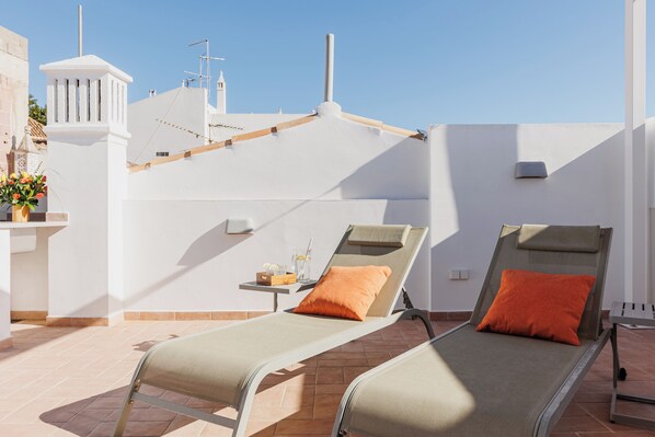 Imagem sem classificação, 1 de 33, botão