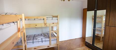 Dormitorio compartido | Wifi gratis
