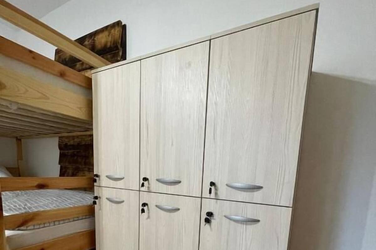 Shared Dormitory | Free WiFi