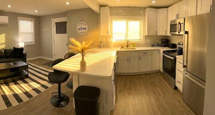 Sleek Modern Villa - Centrally Located