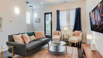 House | 3 bedrooms, Internet