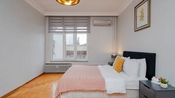 4 Schlafzimmer, Bügeleisen/Bügelbrett, WLAN, Bettwäsche
