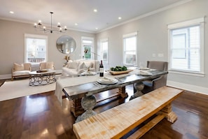 House | 8 bedrooms, Internet - Private Pool Game Room Compound Minutes to Broadway (Nashville)