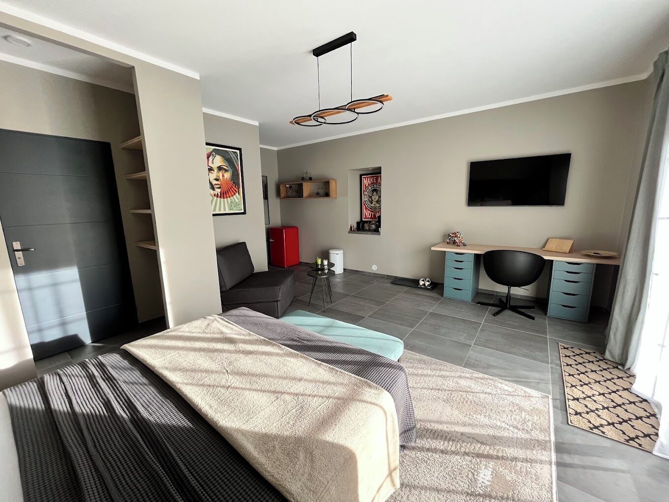 1 bedroom, internet, bed sheets