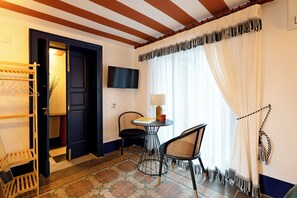 Classic Double Room | Dining - Le Stanze di Monserrato (Catania)