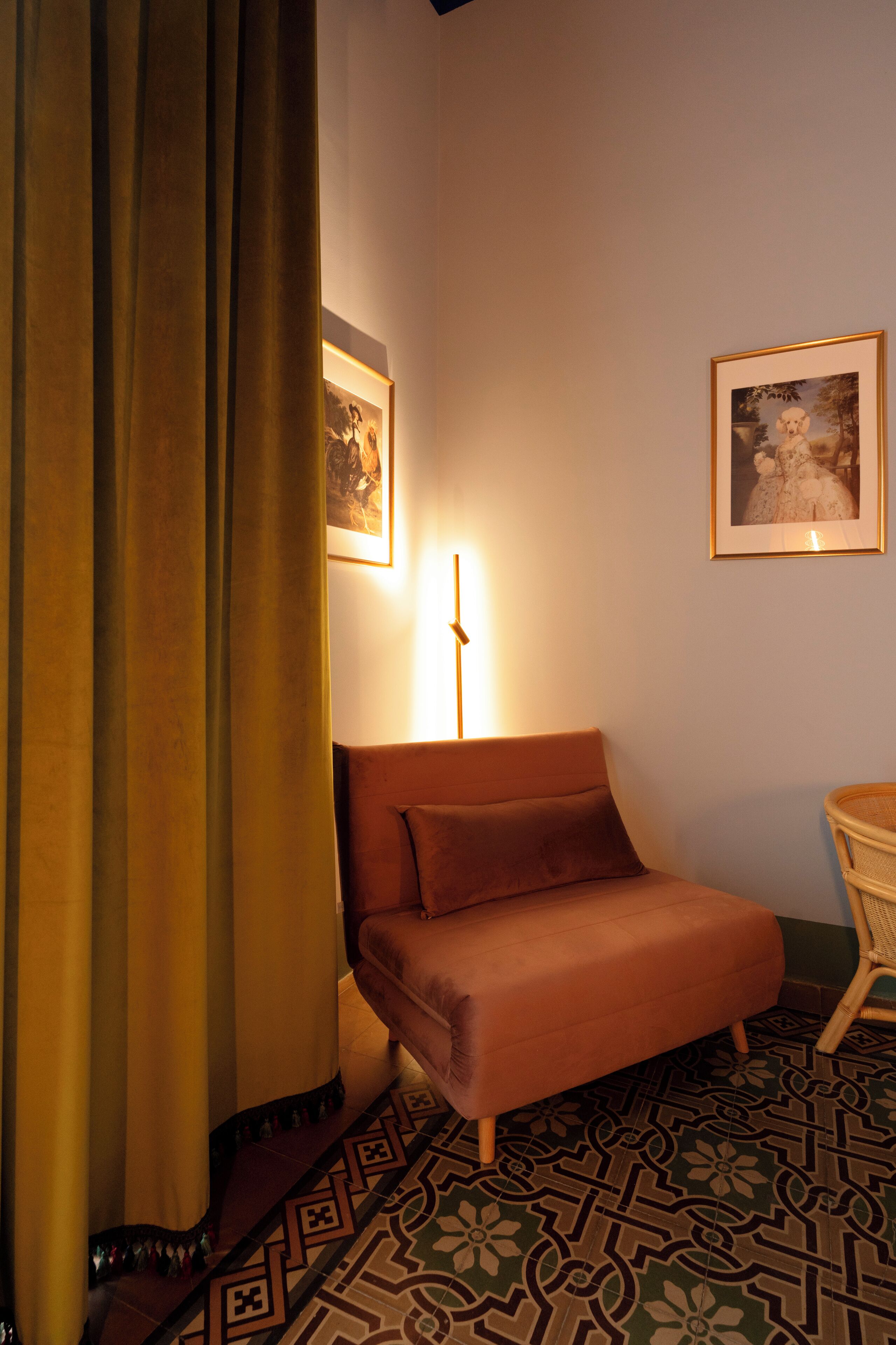 Deluxe Room, Balcony | Interior