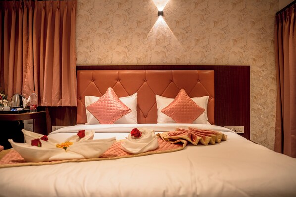 디럭스 더블룸, 발코니, 시내 전망