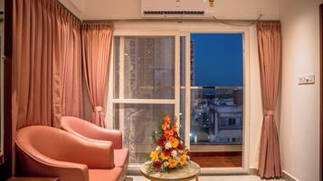 Luxury Double Room, Balcony, Garden View | Balcony view