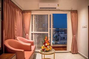 Luxury Double Room, Balcony, Garden View | Balcony view - Visthara Grands (Bengaluru)