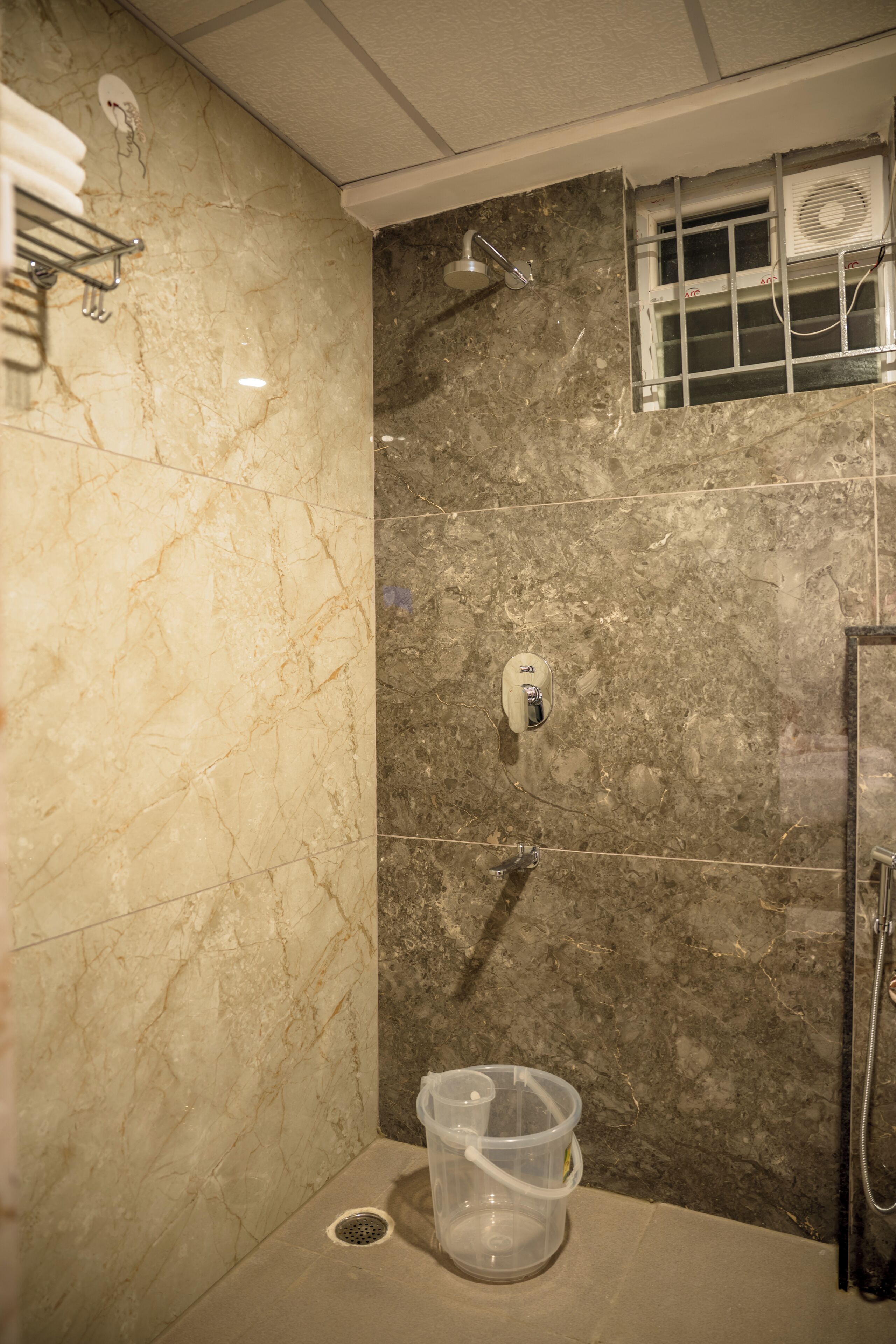 Chambre Double Deluxe, balcon, vue ville | Salle de bain