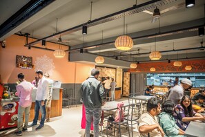 Gambar tidak terklasifikasi, 4 dari 44, tombol