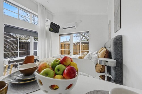 Entire Malmö guest house with private terrace, king bed & free parking