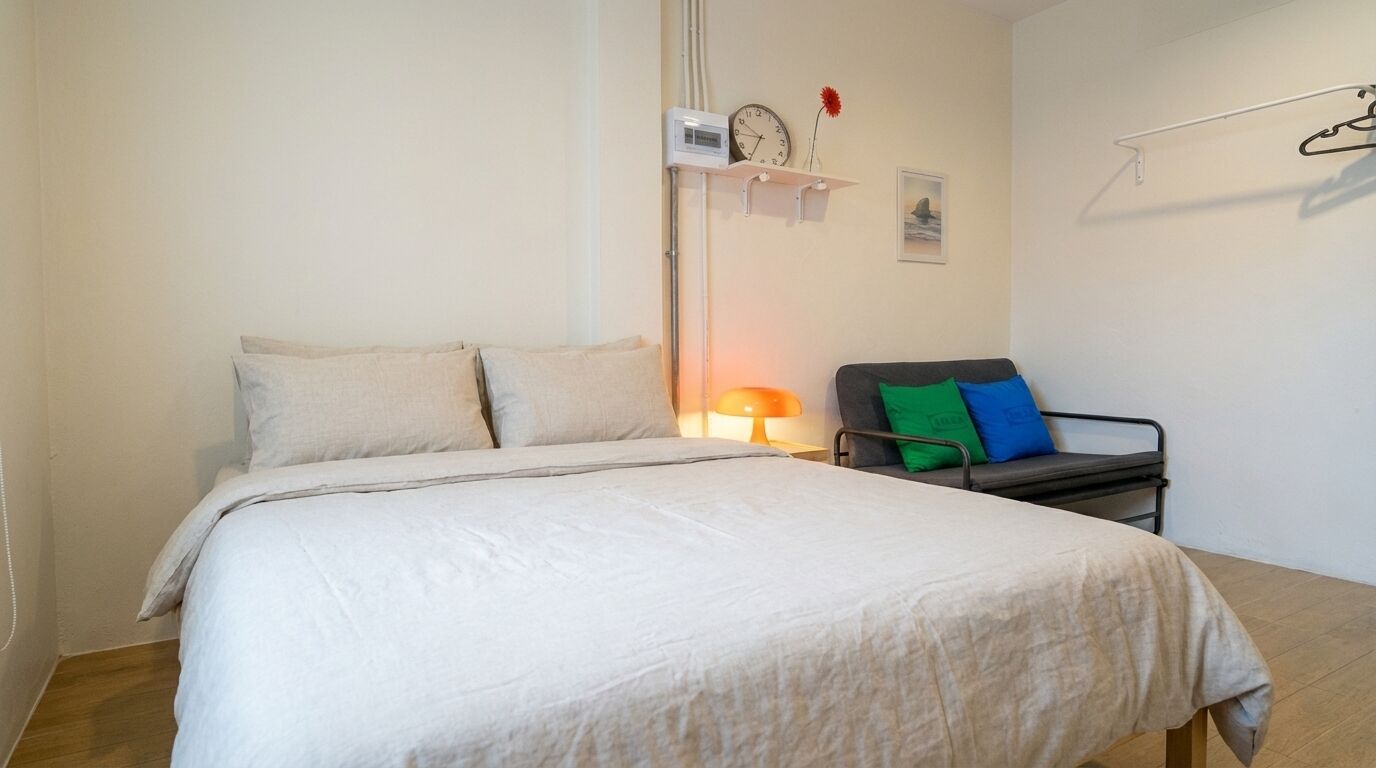 Classic Quadruple Room, 1 Queen Bed with Sofa bed, Private Bathroom | Blackout drapes, free WiFi