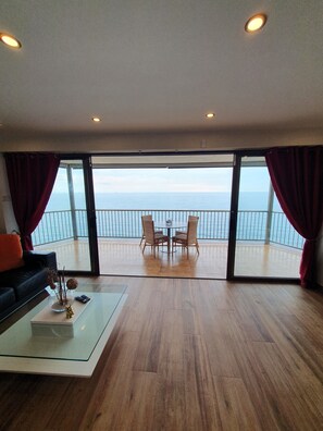 Photo non classée, 2 sur 44, bouton