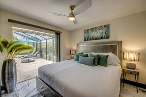 3 bedrooms, iron/ironing board, travel cot, free WiFi - Intervillas Florida - Villa Emerald (Cape Coral)