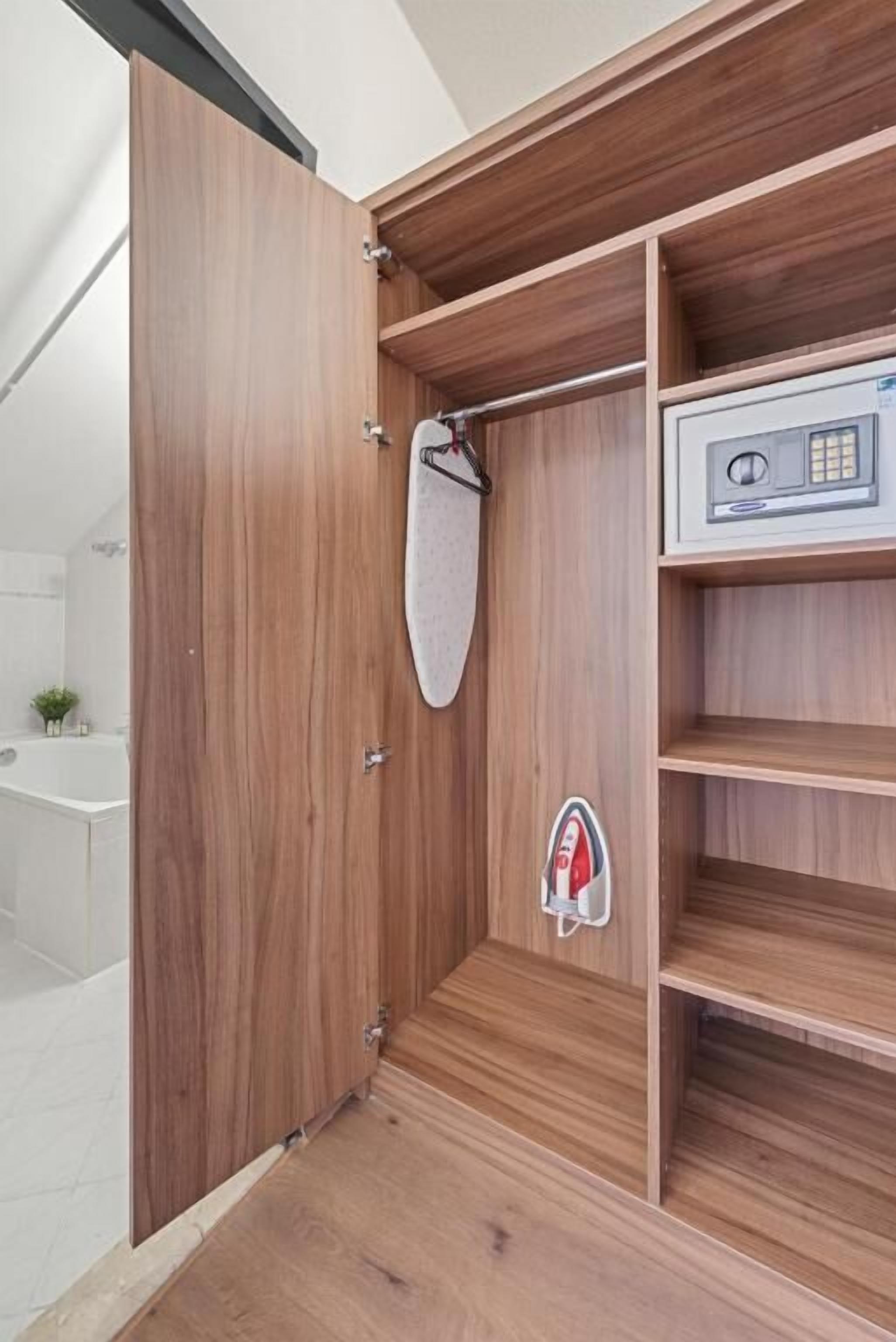 Comfort Triple Room | Interior