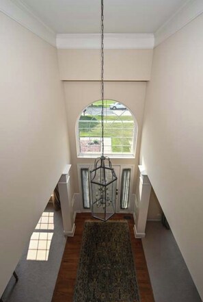 Interior - Elegant and Charming 4-bedroom house with AC in West Dundee (West Dundee)