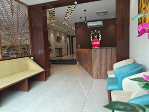 Lobby - Hotel Shivam by Greenwoods Resorts (Kudal)