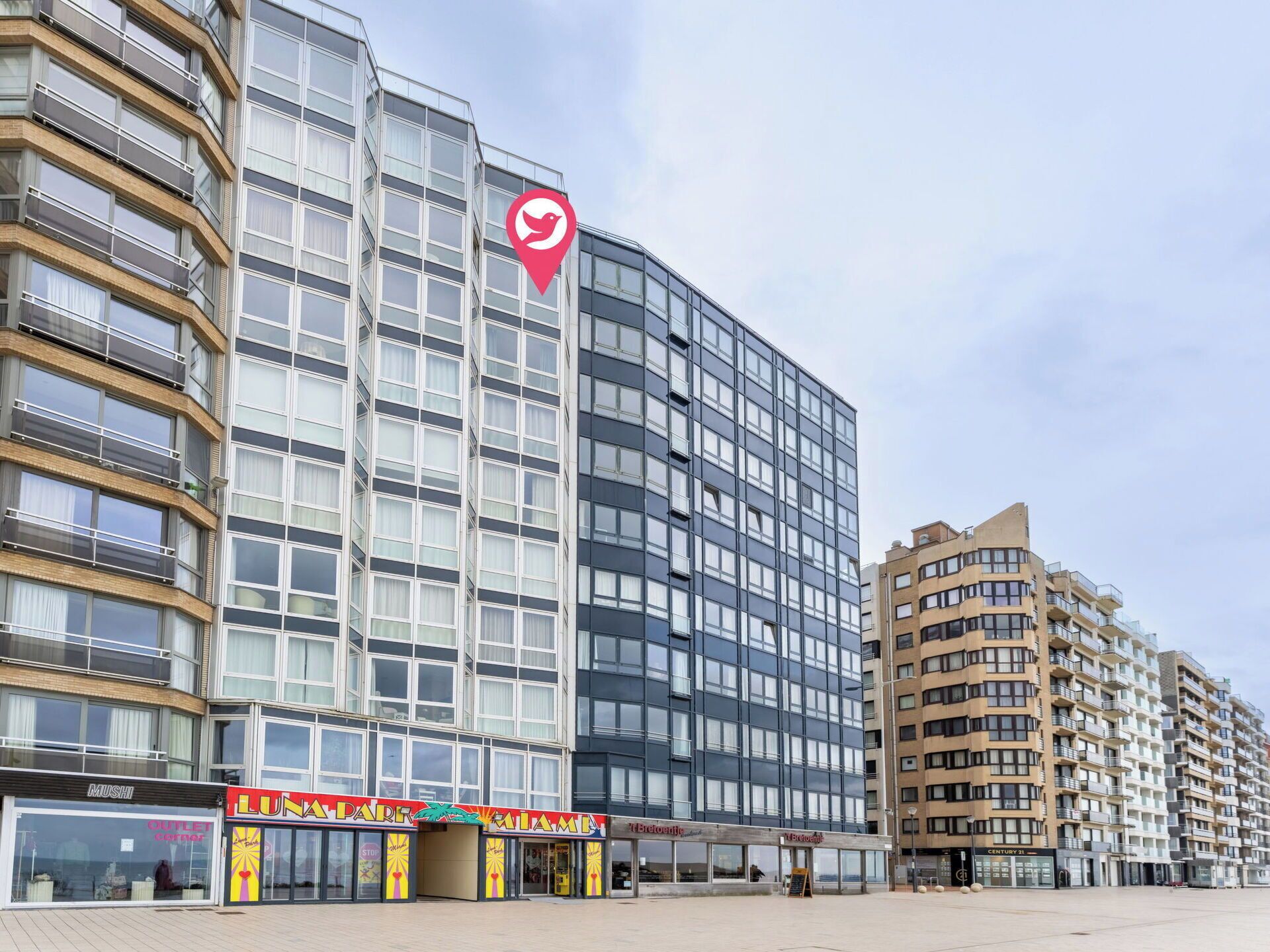 Gebäude, Stadt, Stadtgebiet, Metropolitan Area, Wohnung, Nachbarschaft, Die Architektur, Eigentumswohnung, Metropole