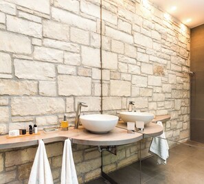 Hair dryer, towels - Titan Villas - Villa Kronos (Chania)