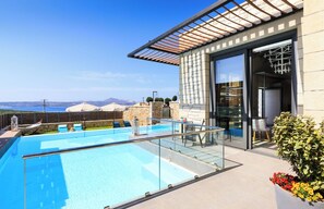 A heated pool - Titan Villas - Villa Kronos (Chania)