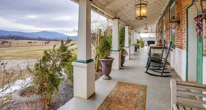 Hot Tub Access: Historic Group Getaway in Amherst!