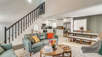 House (4 Bedrooms) | Interior