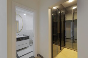 Villa Luxury, 6 camere da letto, piscina privata, al piano executive | Bagno | Asciugamani, sapone, shampoo, carta igienica