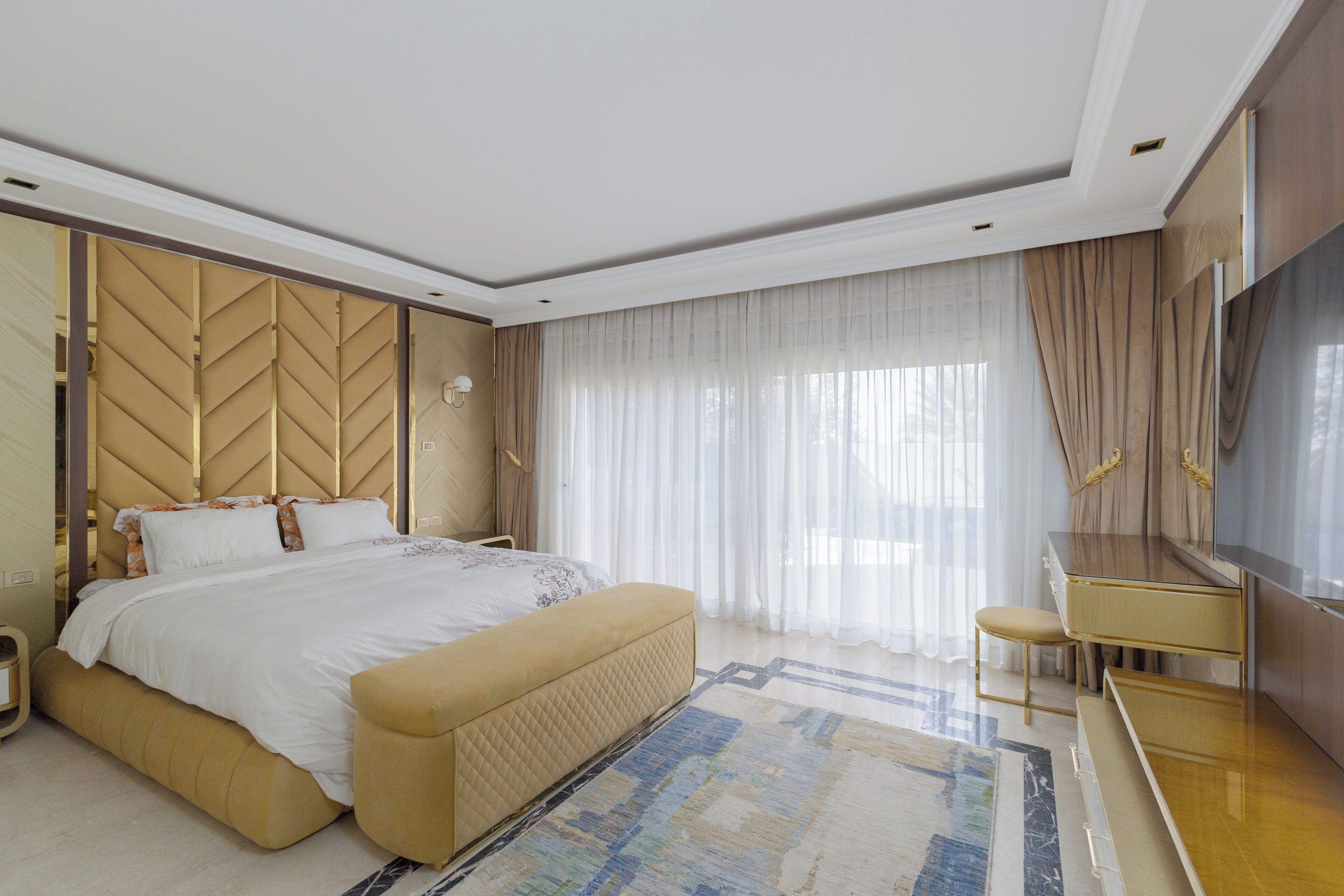 Luxury Villa, 6 Bedrooms, Private Pool, Executive Level | Desk, laptop workspace, blackout curtains, iron/ironing board