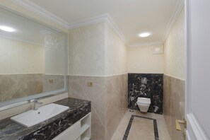 Villa Luxury, 6 camere da letto, piscina privata, al piano executive | Bagno | Asciugamani, sapone, shampoo, carta igienica