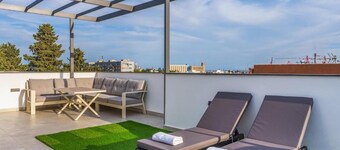 Casino & Mall Luxury Penthouse Suite