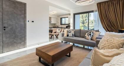 Casino & Mall Luxury Penthouse Suite