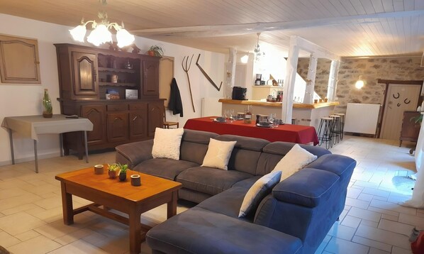 Imagen sin descripción, 1 de 16, botón