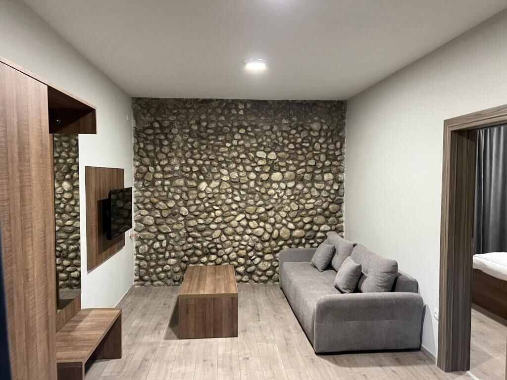 Standard Apartment | Ruang tamu | TV 