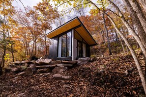 Exterior - The Vista Glass Cabin at Four Fillies Lodge w/ Hot Tub (Peterstown)