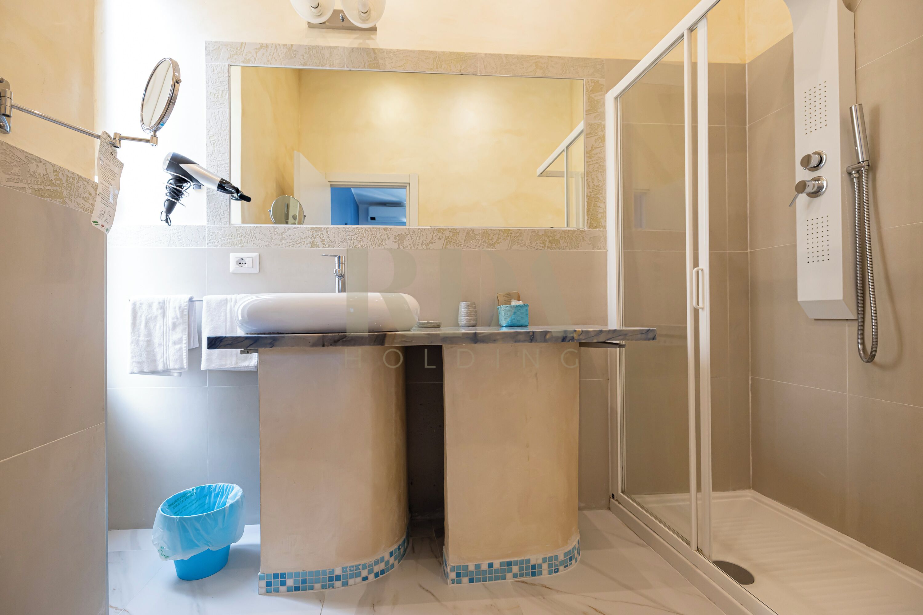 Deluxe-Doppel- oder -Zweibettzimmer | Badezimmer
