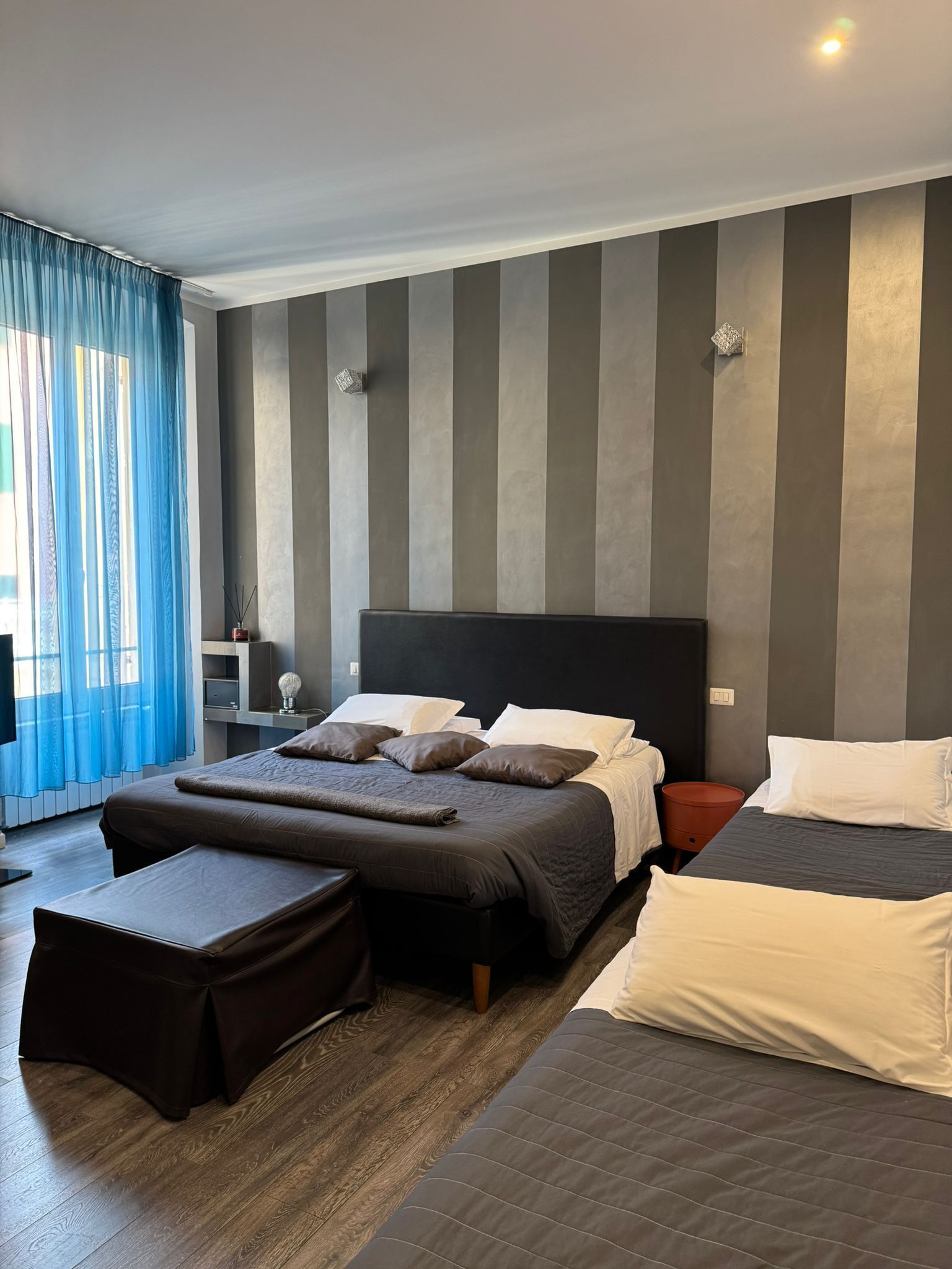 Deluxe Quadruple Room | In-room safe, blackout curtains, free WiFi