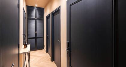 Fully furnished 1-bedroom apartment in Breda for 2 guests, perfect for business travel or short stays near the city centre and public transport.