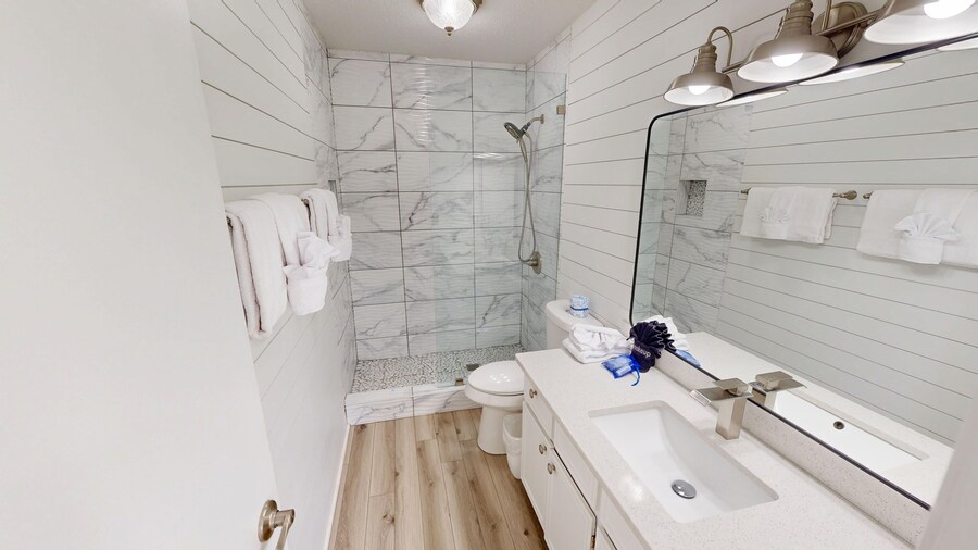Coastal Comfort 3 Bedroom Townhouse