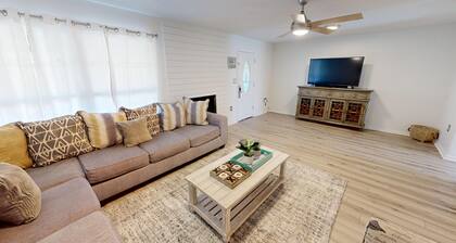 Coastal Comfort 3 Bedroom Townhouse