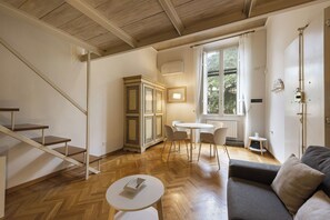 Apartamento Confort, vistas a la ciudad | Zona de estar
