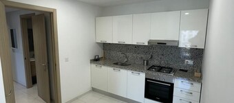 Moroccan Inspired 2BR Bright, Central & New