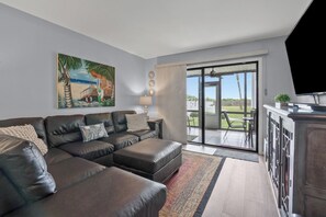 Unclassified image, 5 of 25, button - Sea Cloisters II Ocean Front Beach Retreat (North Myrtle Beach)