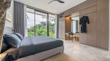 Escrivaninha, espaço de trabalho para notebook, Wi-Fi de cortesia